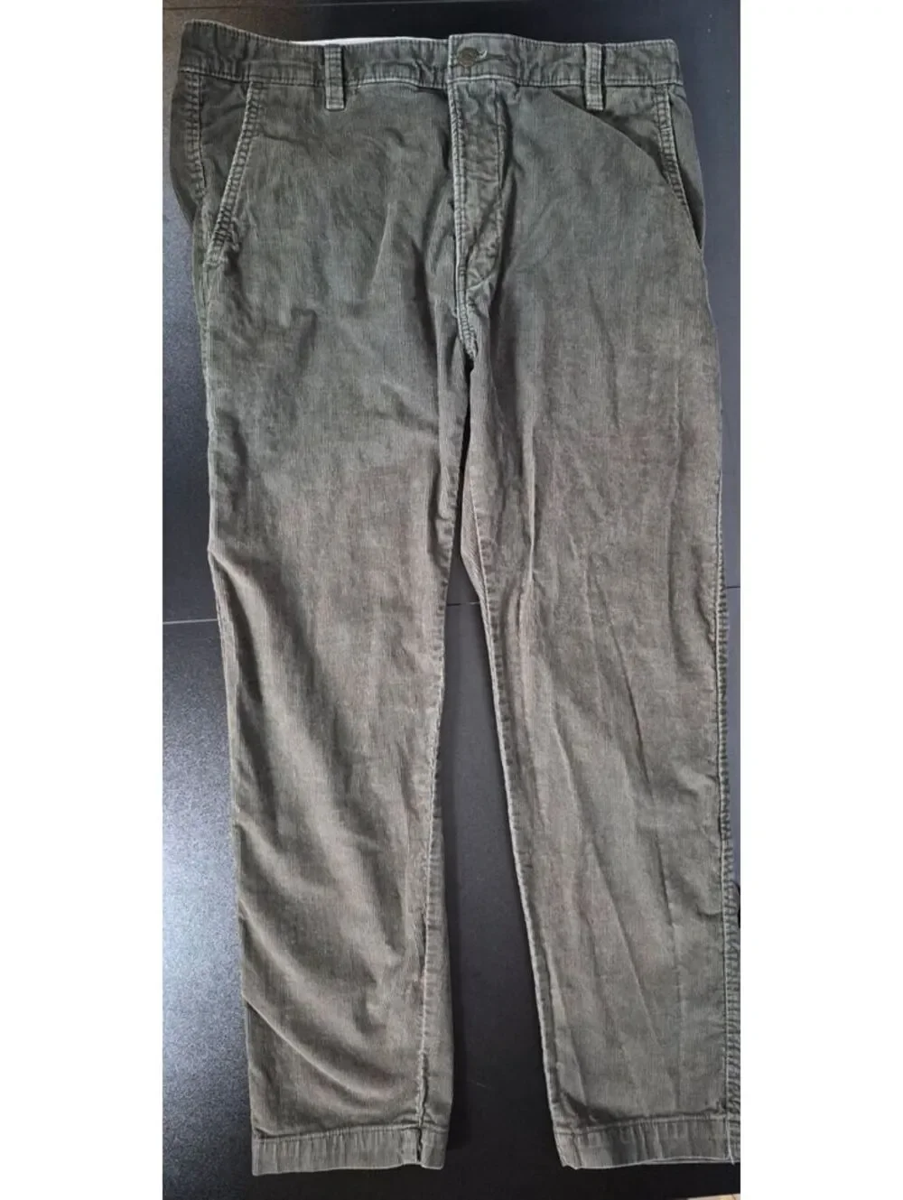 Levi’s XX Chino Men’s 34x30 Corduroy Standard Taper Pants Olive